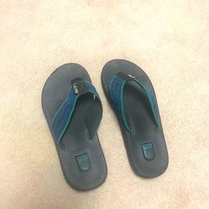 Women’s reef flip flops size 6